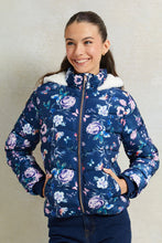 Load image into Gallery viewer, سترة مبطنة بغطاء رأس بطبعة زهور باللون الأزرق الداكن للفتيات الكبيرات