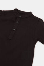 Load image into Gallery viewer, قميص كورتا دوبي ماندرين أسود بنصف أزرار للأولاد الصغار