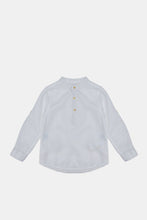 Load image into Gallery viewer, قميص كورتا باللون الأبيض للأولاد الرضع