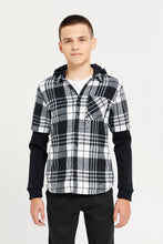 Load image into Gallery viewer, قميص بغطاء رأس منقوش باللون الأسود للأولاد الكبار