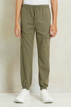 Load image into Gallery viewer, بنطال رياضي أخضر للأولاد الكبار