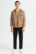 Load image into Gallery viewer, سترة مبطنة بأزرار وجيبين للأولاد الكبار باللون البني