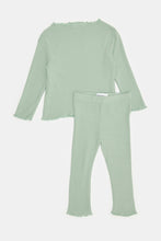 Load image into Gallery viewer, طقم ملابس كاجوال مضلع بلون النعناع للبنات الرضع (قطعتين)
