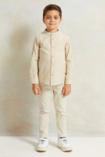 Load image into Gallery viewer, قميص بيج بياقة ماندرين للأولاد