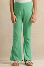 Load image into Gallery viewer, بنطال ضيق مضلع باللون الأخضر للبنات