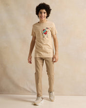 Load image into Gallery viewer, بنطلون بيج سادة بخمسة جيوب للأولاد الكبار