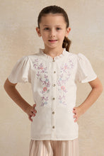 Load image into Gallery viewer, بلوزة مطرزة باللون الأبيض للبنات الصغار