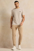 Load image into Gallery viewer, تي شيرت رجالي مطبوع باللون البيج