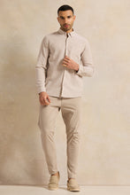 Load image into Gallery viewer, قميص رجالي كاجوال مخطط باللون البيج