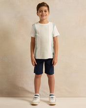 Load image into Gallery viewer, تي شيرت للأولاد باللونين الأخضر والكريمي مقطوع ومخيط