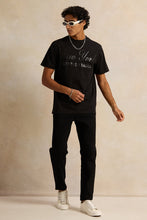 Load image into Gallery viewer, تي شيرت رجالي مطبوع باللون الفحمي