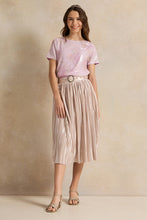 Load image into Gallery viewer, بلوزة زهرية أرجوانية مزينة بالترتر للبنات الكبار