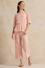 Load image into Gallery viewer, بنطلون شبكي وردي للبنات الكبار