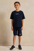 Load image into Gallery viewer, تي شيرت جاكار أزرق داكن للأولاد