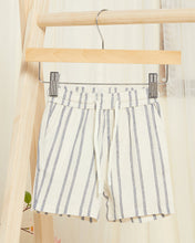 Load image into Gallery viewer, شورت مخطط أبيض للأولاد الرضع