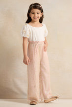 Load image into Gallery viewer, طقم بناتي مزين بالترتر باللونين الأبيض والمشمشي (قطعتان)