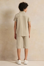 Load image into Gallery viewer, طقم كاجوال بياقة جاكار زيتوني للأولاد الكبار