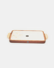 Load image into Gallery viewer, صينية مربعة خشبية عاجية اللون مع طبعة مينا ذهبية