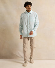 Load image into Gallery viewer, قميص رجالي مخطط باللونين الأزرق والأبيض