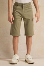 Load image into Gallery viewer, شورت تشينو زيتوني للأولاد الكبار