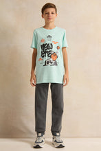 Load image into Gallery viewer, بنطال رياضي من قماش الدنيم الرمادي للأولاد الكبار