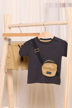 Load image into Gallery viewer, طقم مزين للأولاد الرضع باللونين الرمادي والبيج (قطعتان)