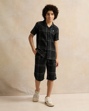 Load image into Gallery viewer, قميص أسود منقوش للأولاد الكبار