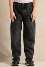 Load image into Gallery viewer, بنطلون جينز باللون الأسود للأولاد الصغار