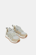 Load image into Gallery viewer, حذاء رياضي سميك من خامة بيج للأولاد