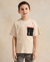 Load image into Gallery viewer, تي شيرت مطبوع للاولاد باللون البيج
