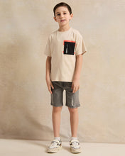 Load image into Gallery viewer, تي شيرت مطبوع للاولاد باللون البيج