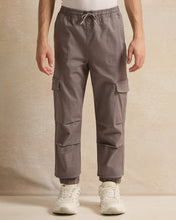 Load image into Gallery viewer, بنطال رياضي رمادي اللون للأولاد الكبار