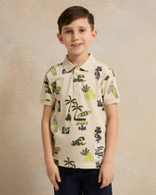 Load image into Gallery viewer, تي شيرت بولو مطبوع للأولاد باللون البيج