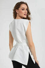 Load image into Gallery viewer, White Textured Top With Belt بلوزة بارزة الملمس باللون الأبيض