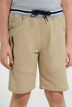 Load image into Gallery viewer, Beige Space Embossed Jean Short شورت جينز منقوش باللون البيج