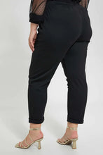 Load image into Gallery viewer, Black Elasticated Waist Trouser بنطلون بخصر مطاطي باللون الأسود