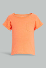 Load image into Gallery viewer, Yellow And Orange Solid T-Shirt For Baby Boys (Pack of 2) تيشيرت سادة باللون الأصفر والبرتقالي للأولاد الرضع (قطعتين)