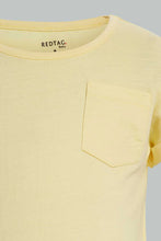 Load image into Gallery viewer, Yellow And Orange Solid T-Shirt For Baby Boys (Pack of 2) تيشيرت سادة باللون الأصفر والبرتقالي للأولاد الرضع (قطعتين)