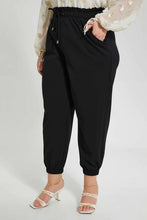 Load image into Gallery viewer, Black Jogger Trouser بنطلون بخصر مطاطي باللون الأسود