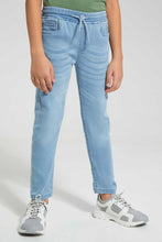 Load image into Gallery viewer, بنطلون جينز باللون الأزرق