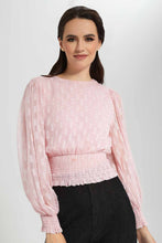 Load image into Gallery viewer, بلوزة بلون وردي مزينة بنسيج مطاطي