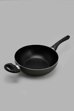 Load image into Gallery viewer, مقلاة ألومينيوم غير لاصقة باللون الأسود (26 سم)