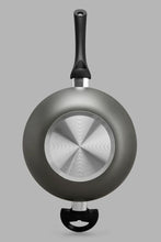 Load image into Gallery viewer, مقلاة ألومينيوم غير لاصقة باللون الأسود (24 سم)