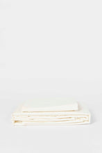 Load image into Gallery viewer, طقم شرشف مسطح من قطعتين باللون العاجي (حجم مفرد)