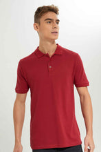 Load image into Gallery viewer, تيشيرت بولو باللون الأحمر للرجال
