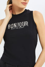 Load image into Gallery viewer, تيشيرت مطبوع باللون الأسود للنساء