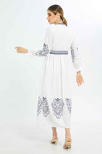 Load image into Gallery viewer, فستان باللوني الأبيض و الأزرق بطبعة للنساء