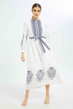 Load image into Gallery viewer, فستان باللوني الأبيض و الأزرق بطبعة للنساء