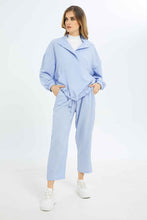 Load image into Gallery viewer, بلوزة مجعدة باللون الأزرق للنساء