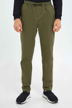 Load image into Gallery viewer, بنطلون باللون الزيتي للأولاد الكبار